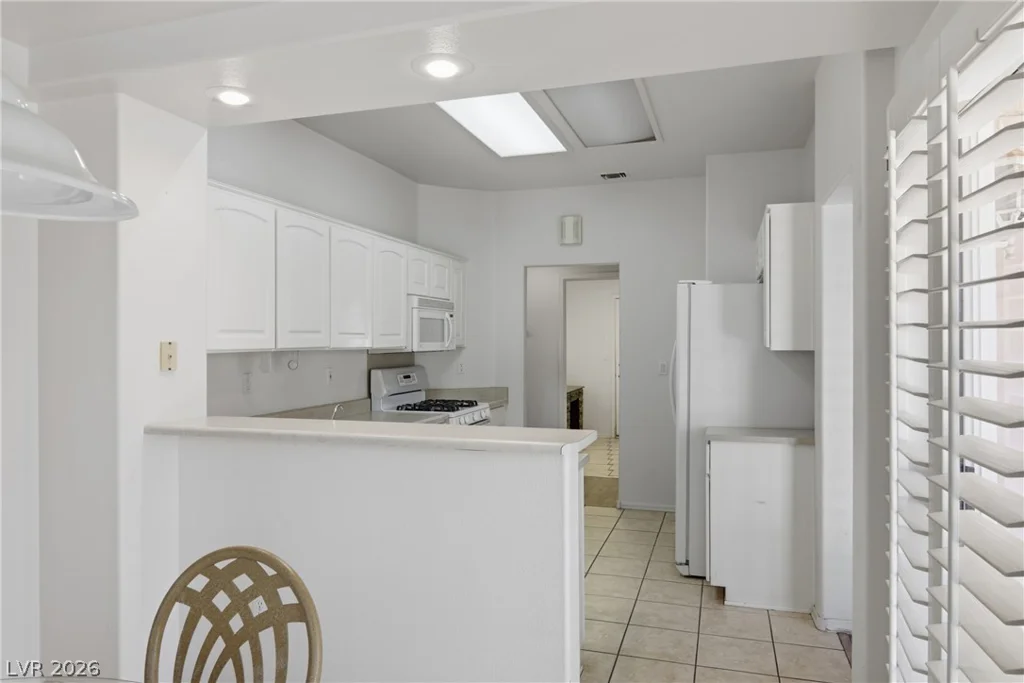 9917 Woodhouse, Las Vegas, NV 89134