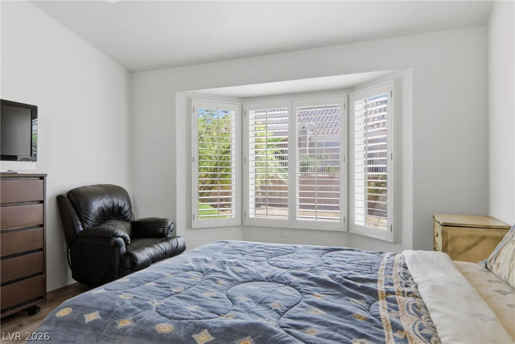9917 Woodhouse, Las Vegas, NV 89134