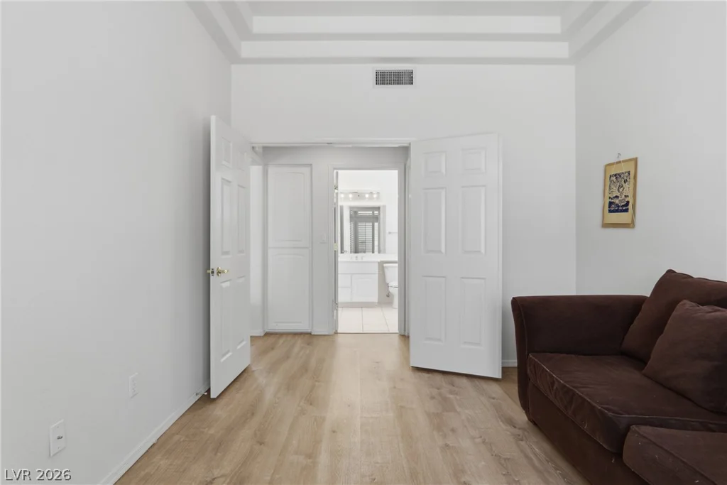 9917 Woodhouse, Las Vegas, NV 89134