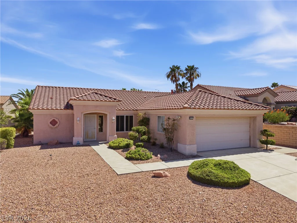 9917 Woodhouse, Las Vegas, NV 89134