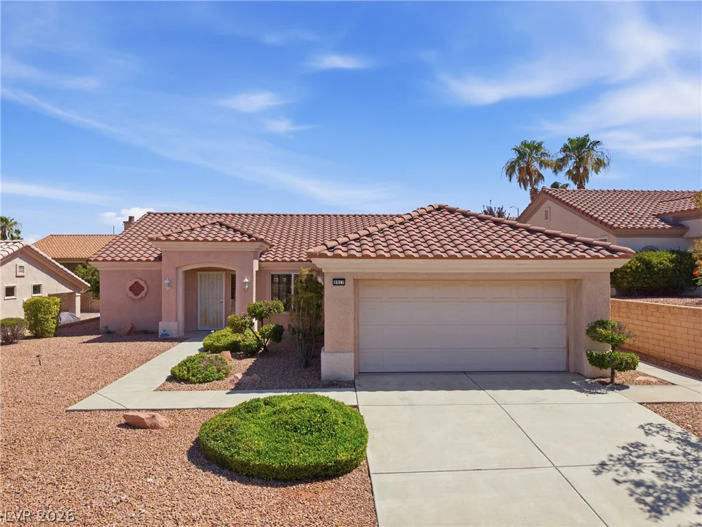 9917 Woodhouse, Las Vegas, NV 89134