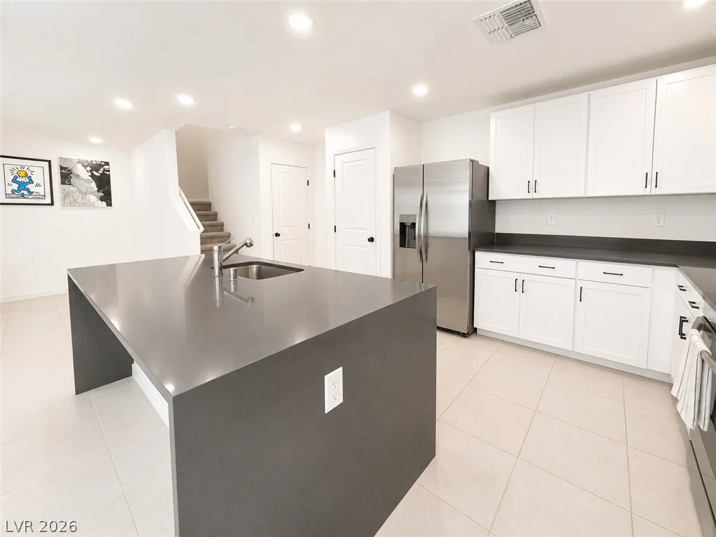 7623 Lush Oasis, Las Vegas, NV 89113