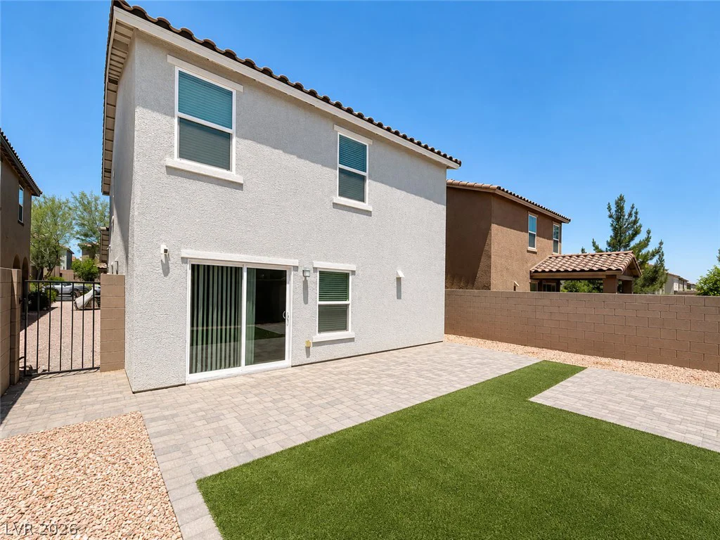 7623 Lush Oasis, Las Vegas, NV 89113