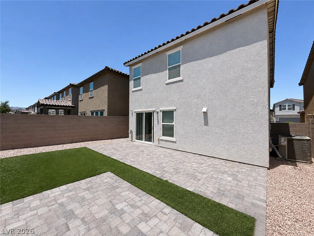 7623 Lush Oasis, Las Vegas, NV 89113