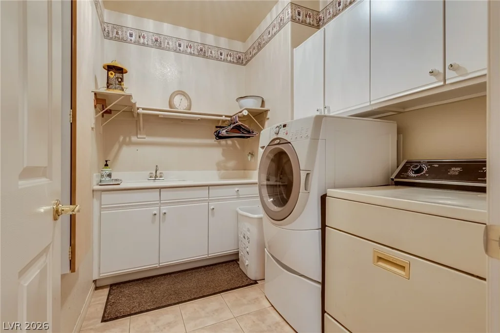 6680 Blue Sapphire, Las Vegas, NV 89110