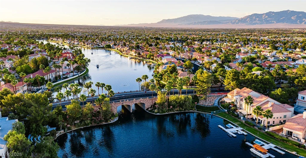 2425 Palm Shore, Las Vegas, NV 89128