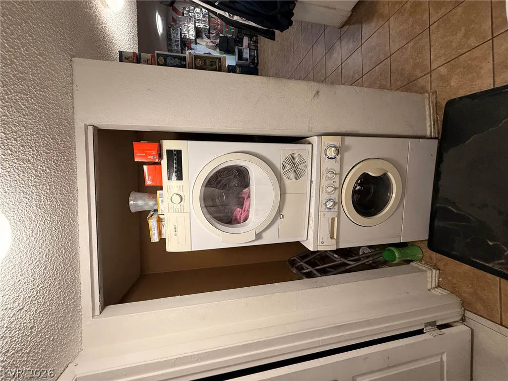 3270 Cameron, Las Vegas, NV 89102