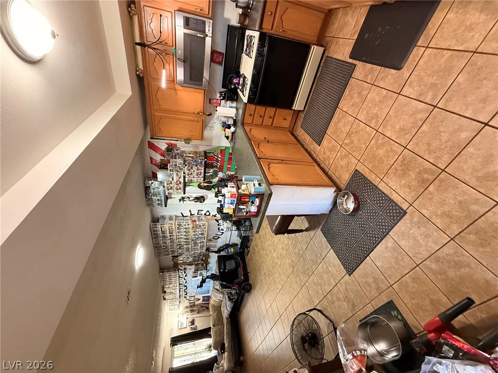 3270 Cameron, Las Vegas, NV 89102