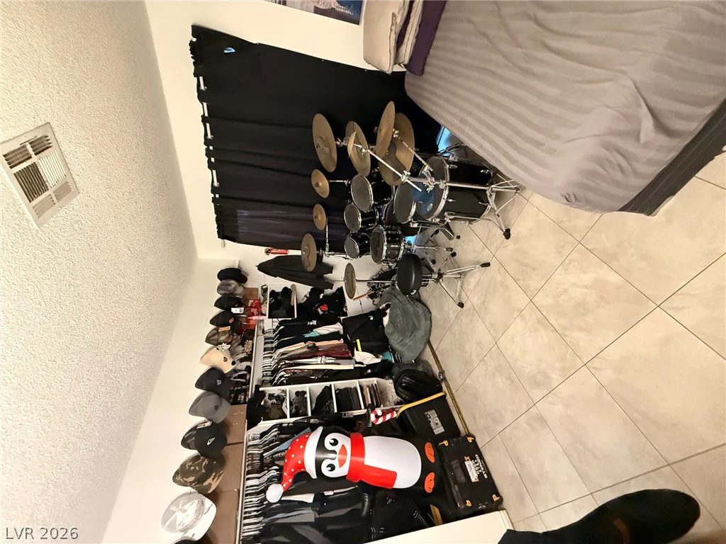 3270 Cameron, Las Vegas, NV 89102