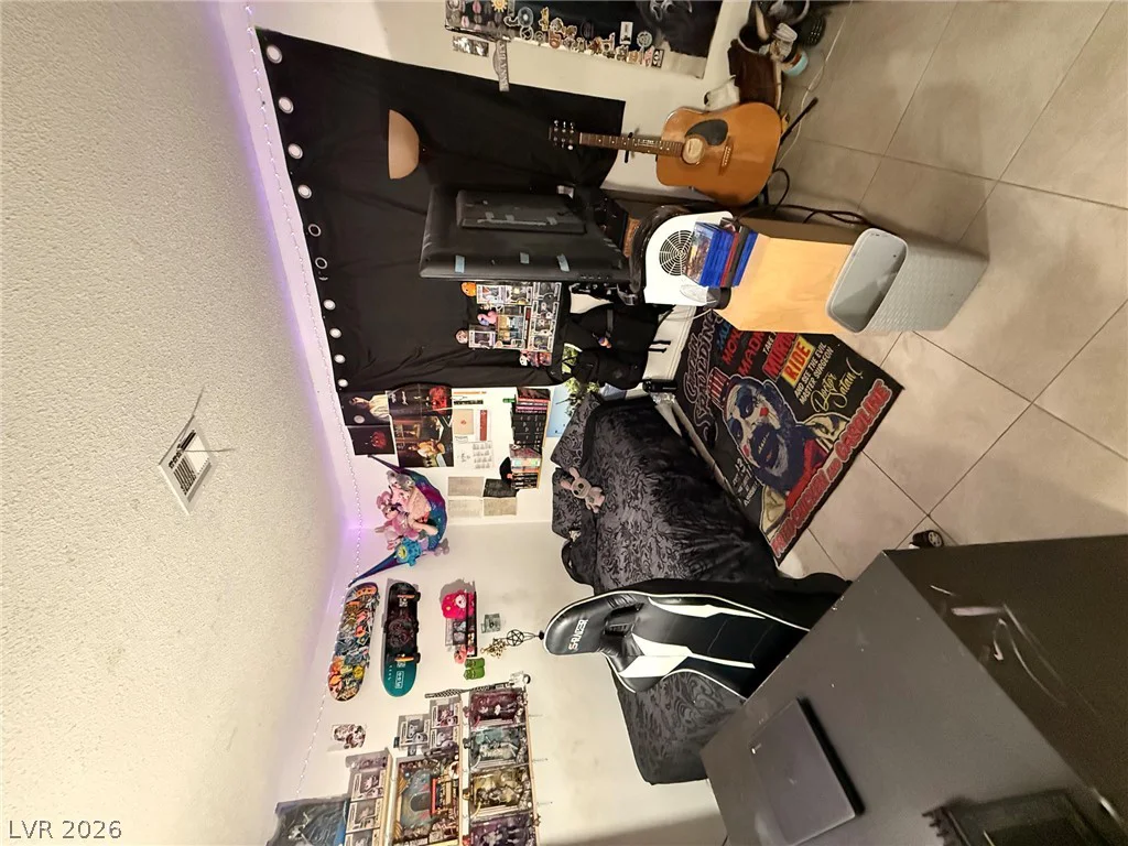 3270 Cameron, Las Vegas, NV 89102