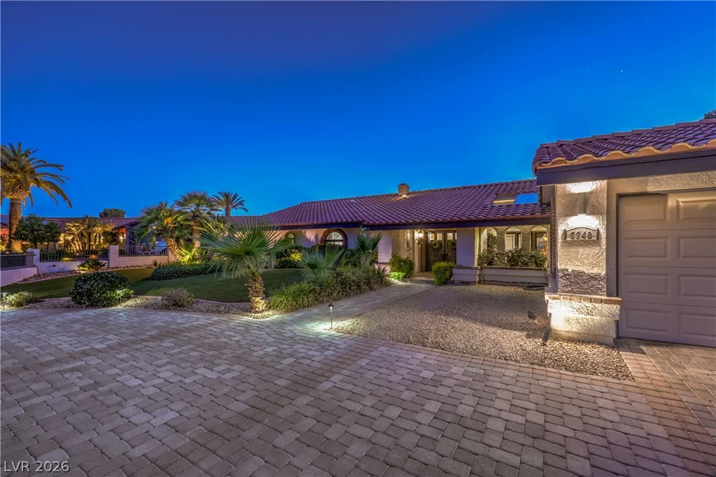 2246 Darwin, Henderson, NV 89014