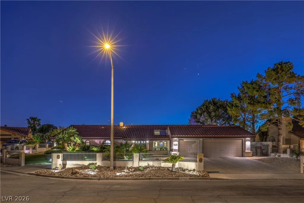 2246 Darwin, Henderson, NV 89014