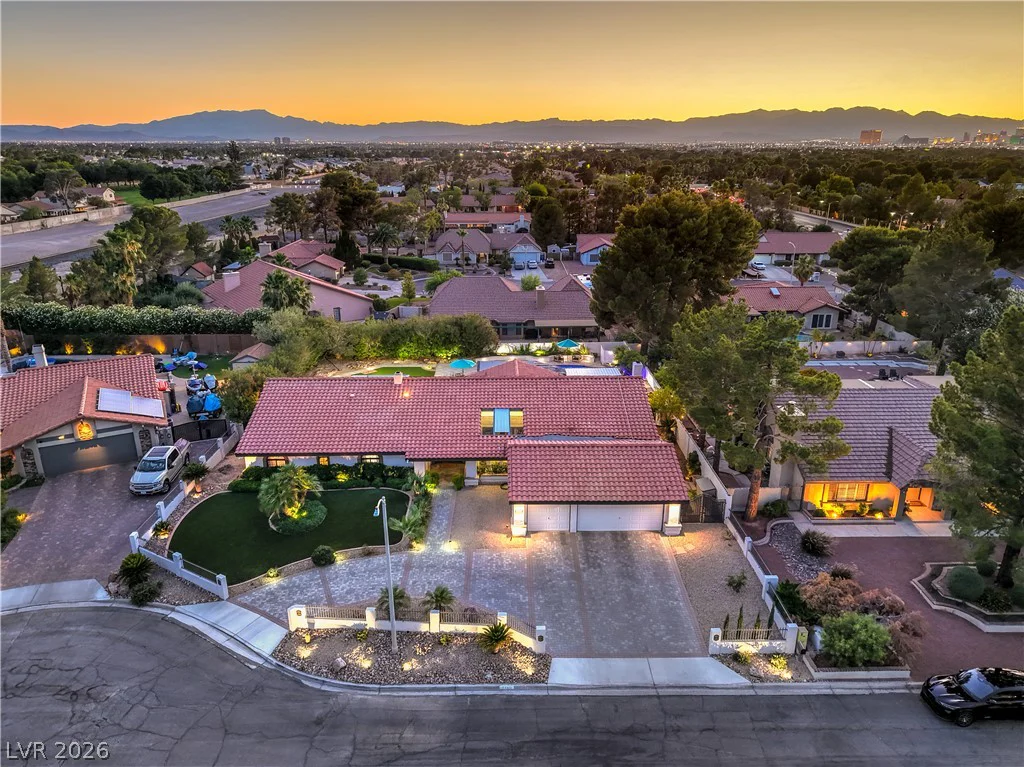2246 Darwin, Henderson, NV 89014