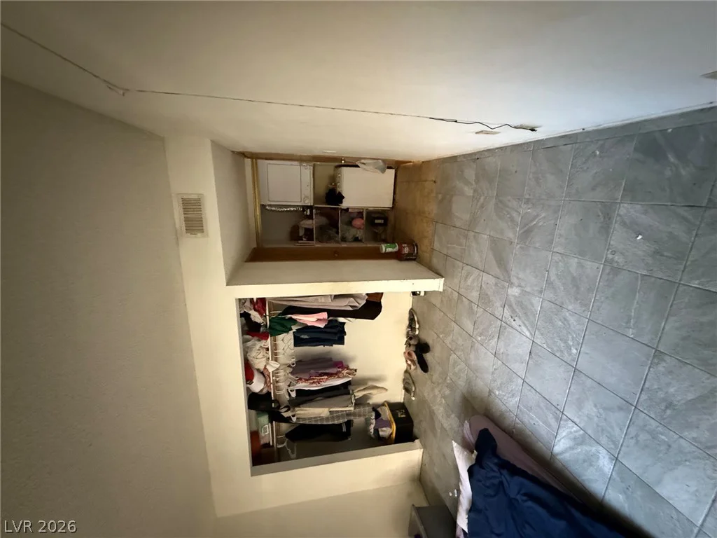 3585 Arville, Las Vegas, NV 89103
