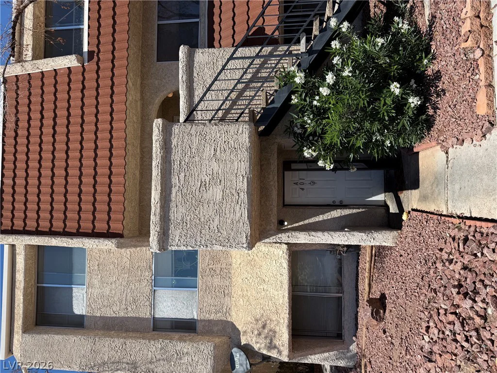3585 Arville, Las Vegas, NV 89103