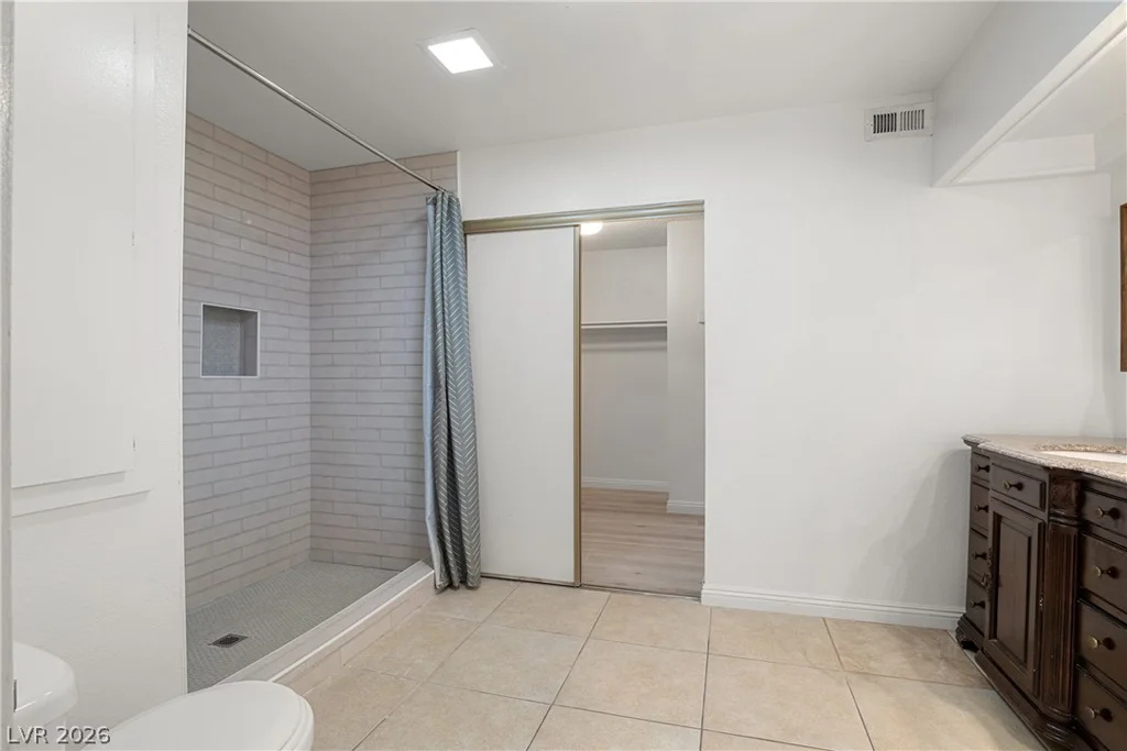 2674 San Martin, Las Vegas, NV 89121