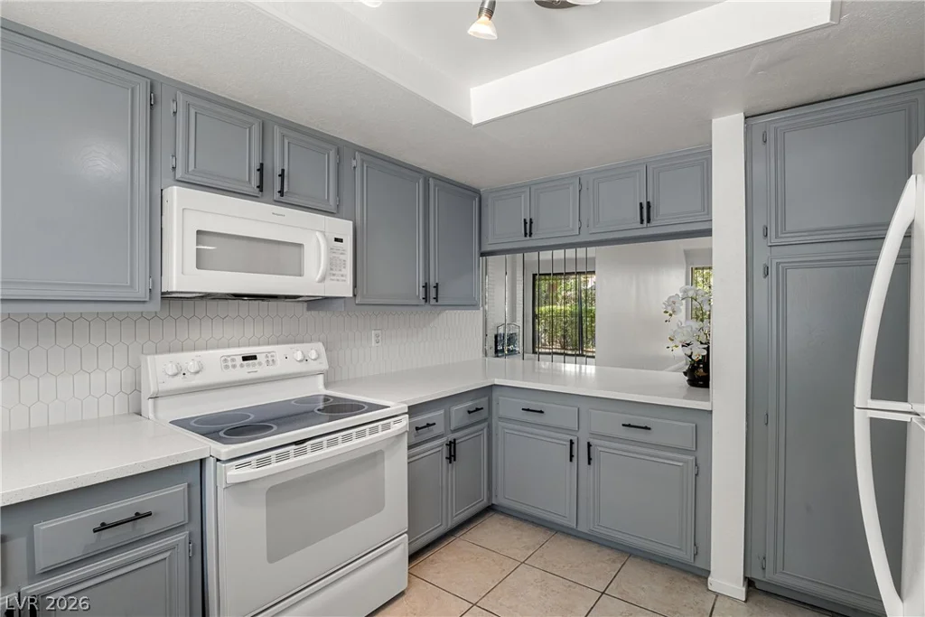 2674 San Martin, Las Vegas, NV 89121