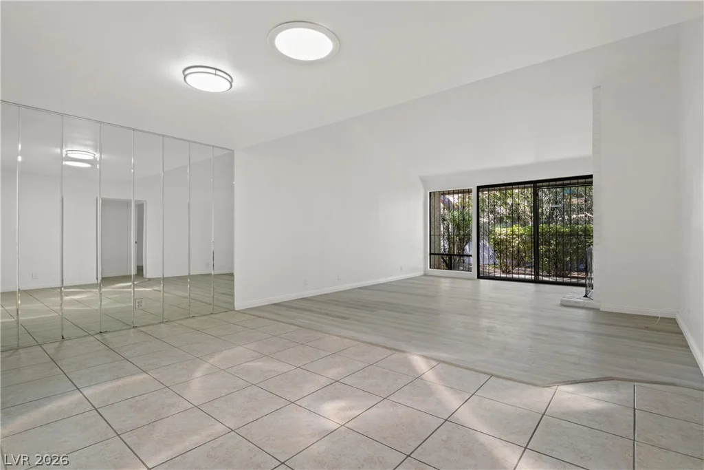 2674 San Martin, Las Vegas, NV 89121