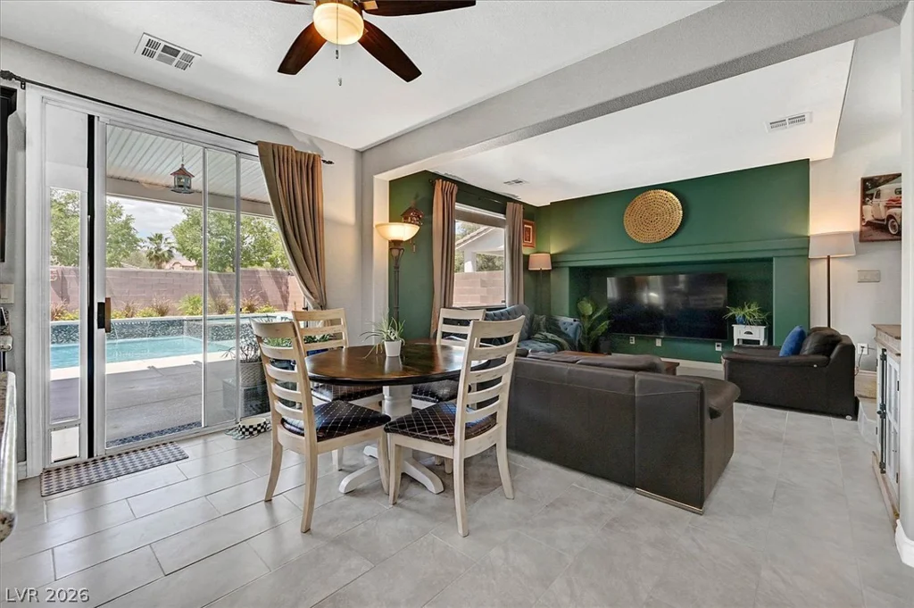 5807 Field Breeze, Las Vegas, NV 89148