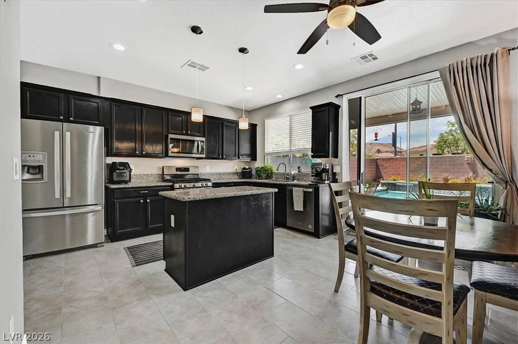 5807 Field Breeze, Las Vegas, NV 89148