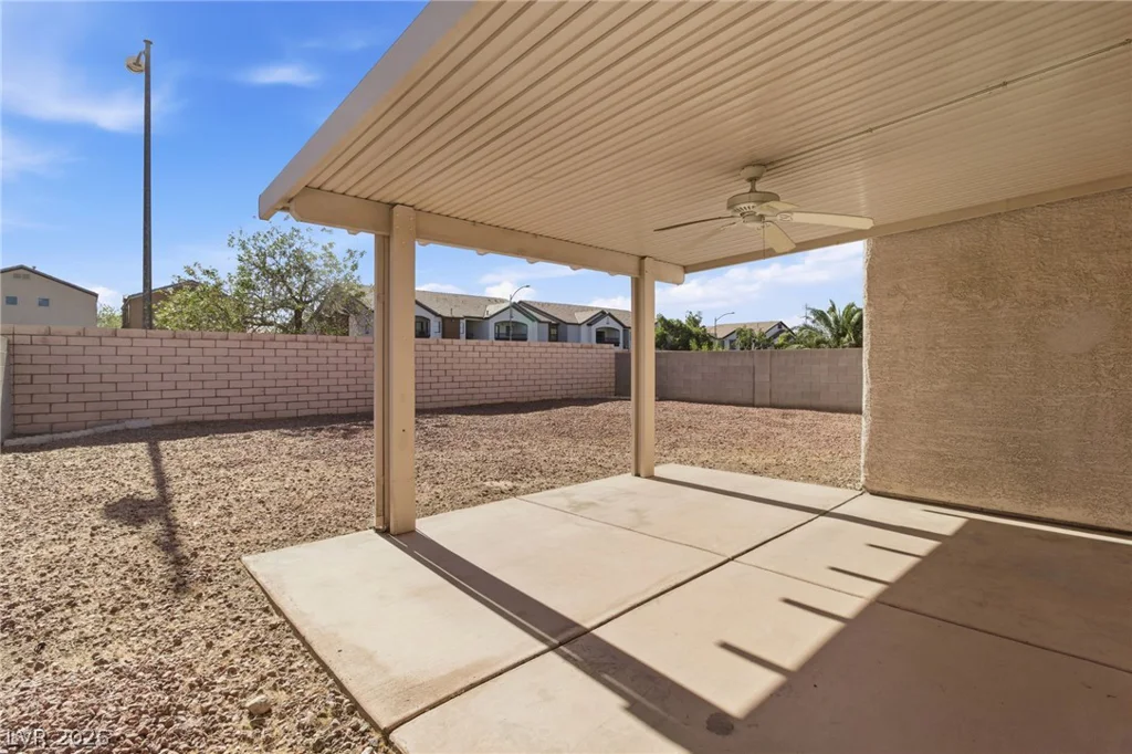 744 Salt Flats, Henderson, NV 89011