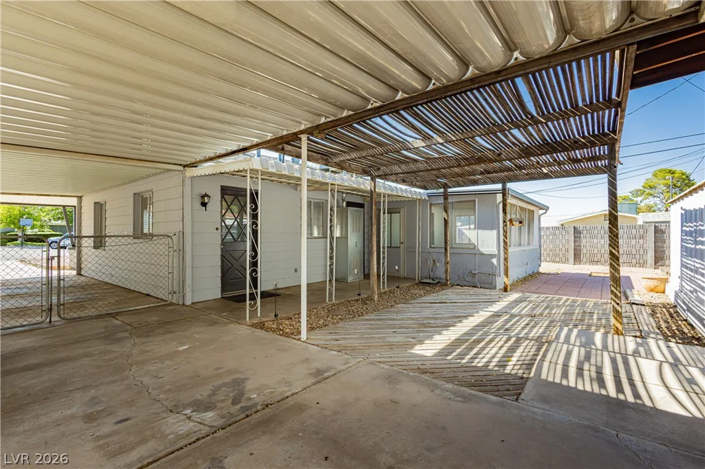 306 Dell, Henderson, NV 89015