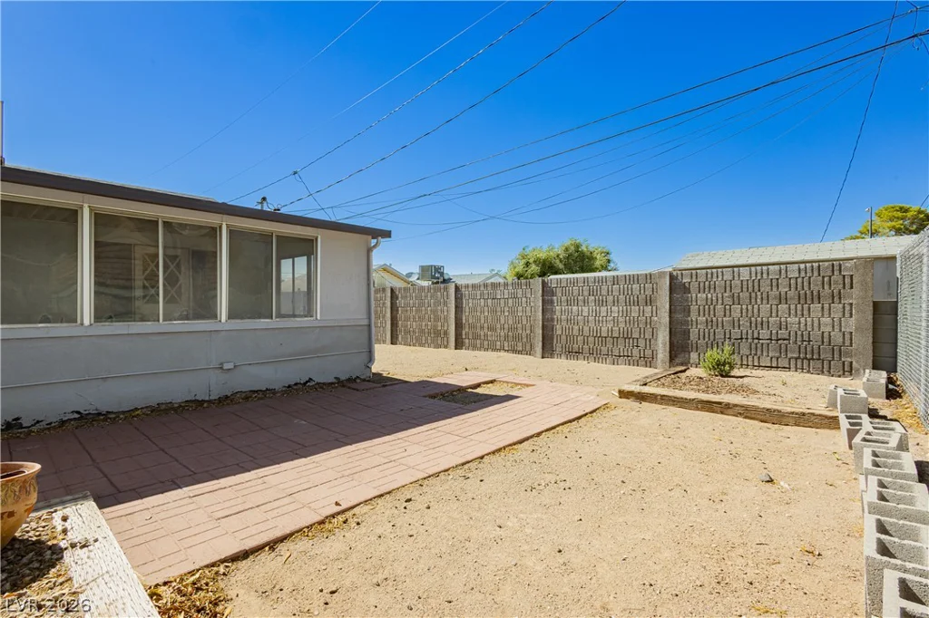 306 Dell, Henderson, NV 89015