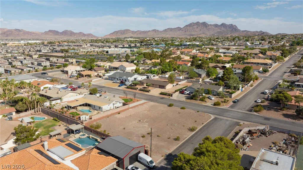 350 Kimberly, Henderson, NV 89015