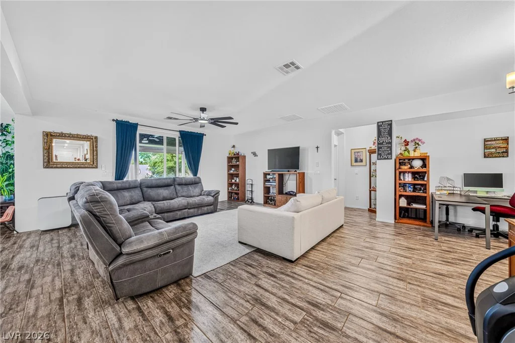 4920 Peppertree, Pahrump, NV 89061