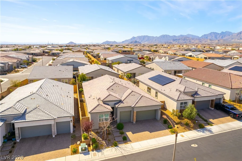 10149 Copper Meadow, Las Vegas, NV 89166