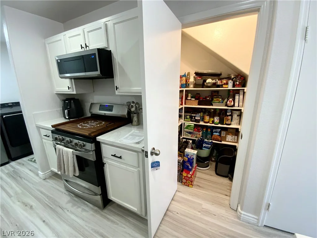 2748 Stargate, Las Vegas, NV 89108