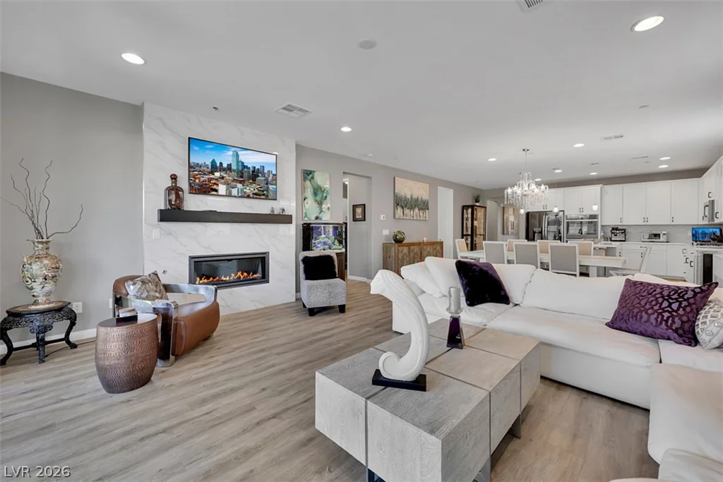 329 Silva, Henderson, NV 89011