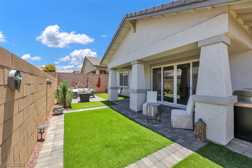 329 Silva, Henderson, NV 89011
