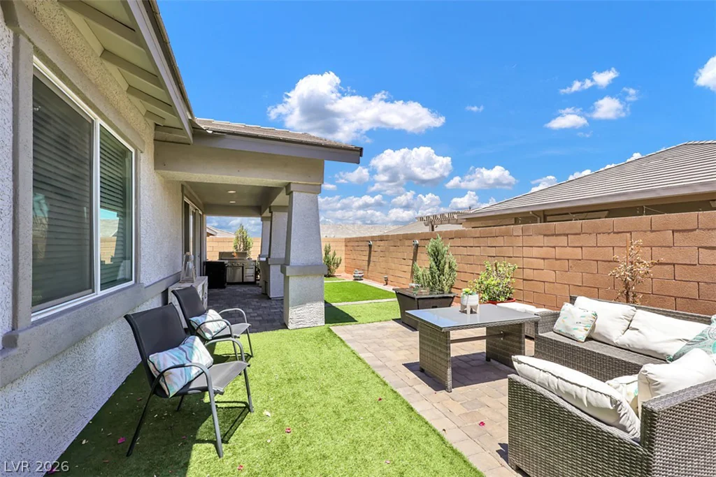 329 Silva, Henderson, NV 89011