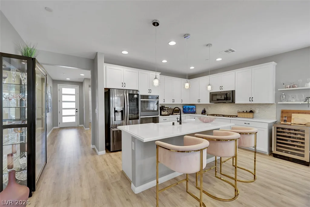 329 Silva, Henderson, NV 89011