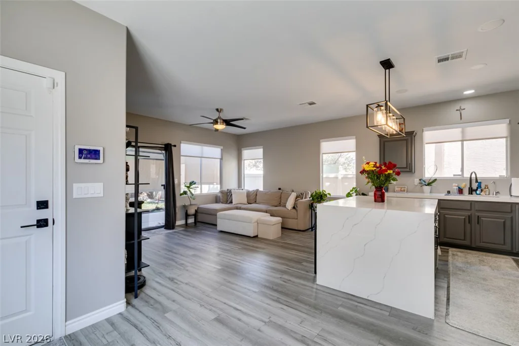 7837 Littondale, Las Vegas, NV 89139