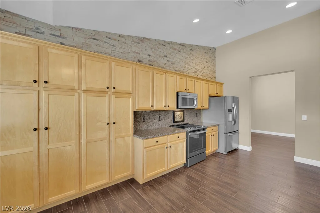 5812 Bargull Bay, Las Vegas, NV 89131