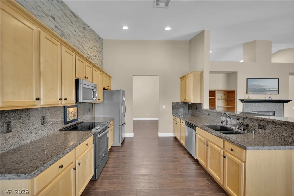 5812 Bargull Bay, Las Vegas, NV 89131