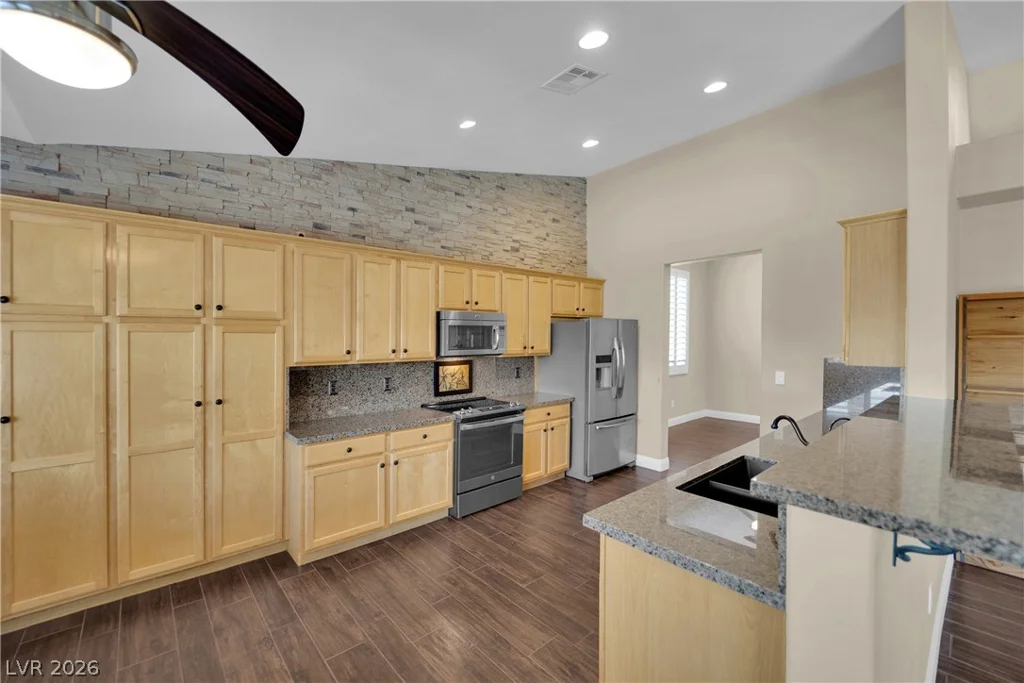 5812 Bargull Bay, Las Vegas, NV 89131