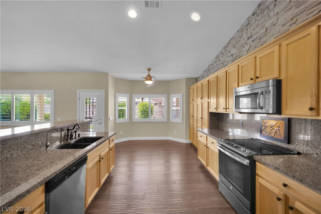 5812 Bargull Bay, Las Vegas, NV 89131