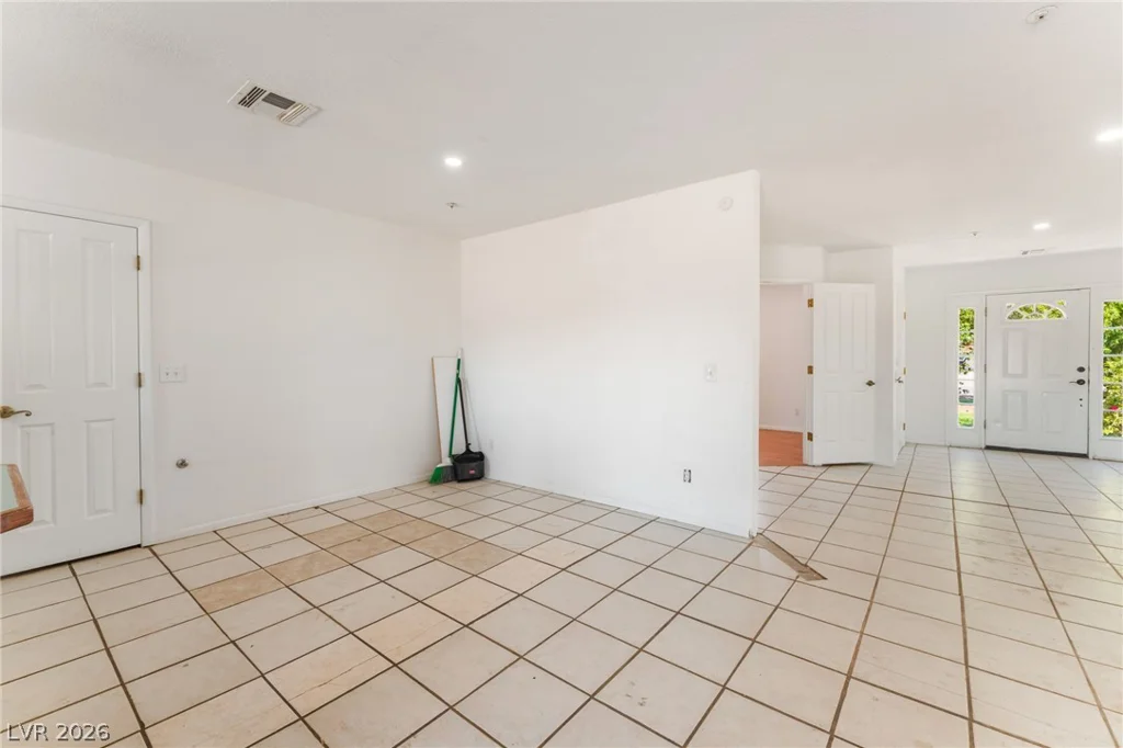 7045 Bilpar, Las Vegas, NV 89131