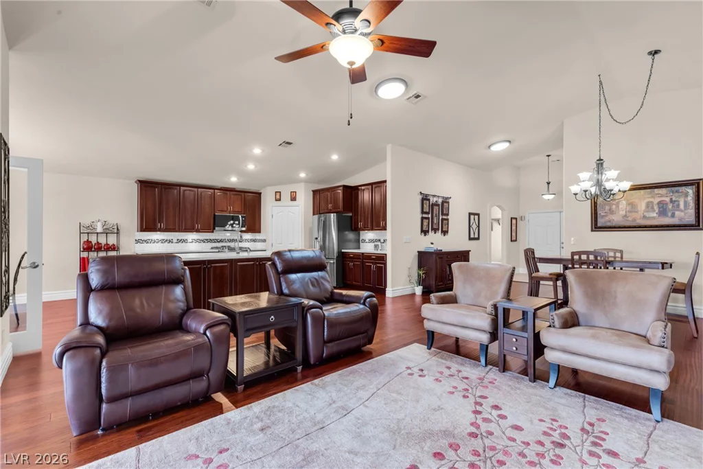 8769 Frasure Falls, Las Vegas, NV 89178