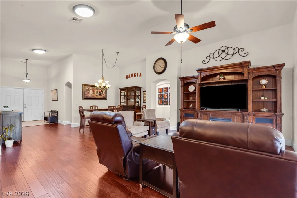 8769 Frasure Falls, Las Vegas, NV 89178