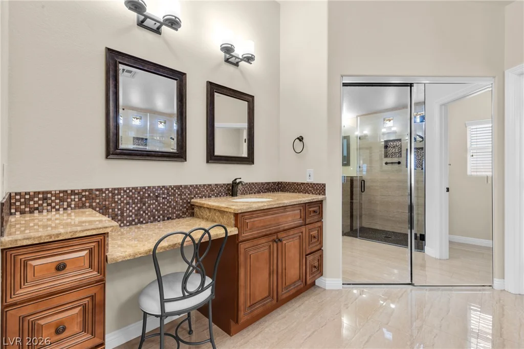 8769 Frasure Falls, Las Vegas, NV 89178
