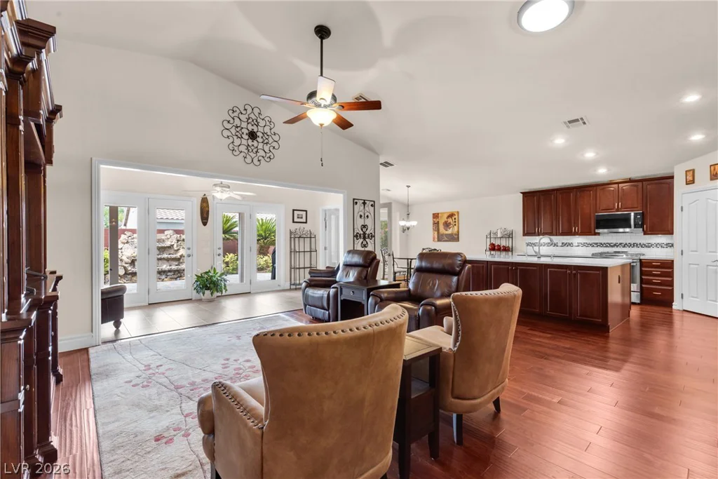 8769 Frasure Falls, Las Vegas, NV 89178