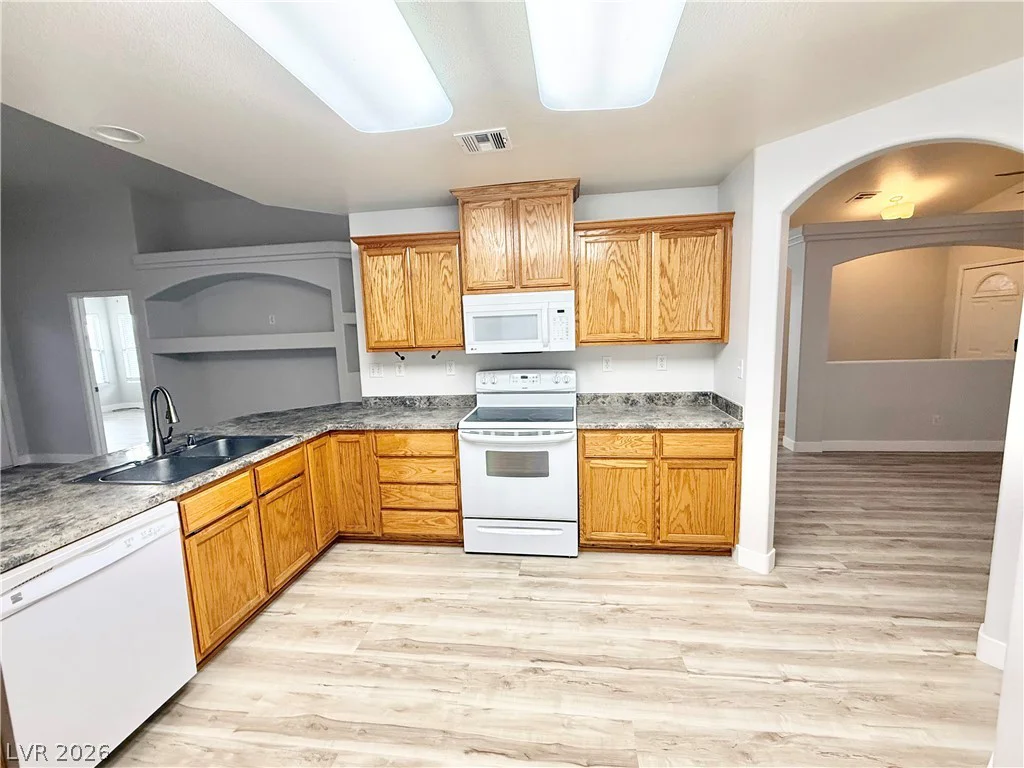 5081 Valero, Pahrump, NV 89060