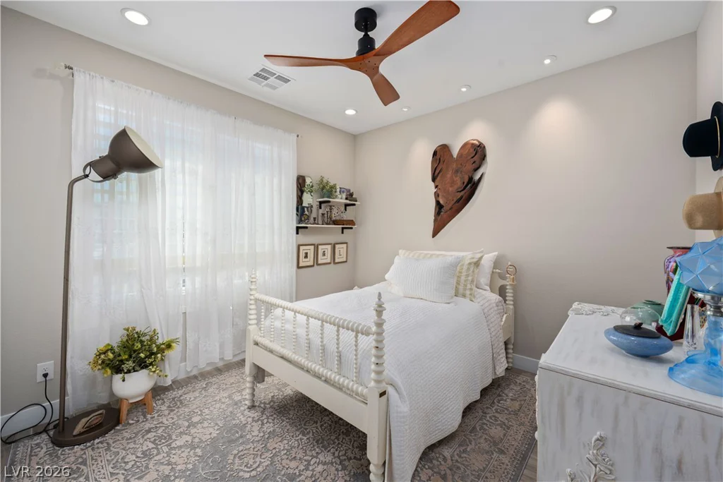 6720 IRON SQUARE, Las Vegas, NV 89148