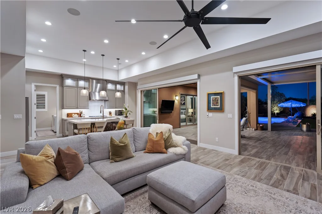 6720 IRON SQUARE, Las Vegas, NV 89148