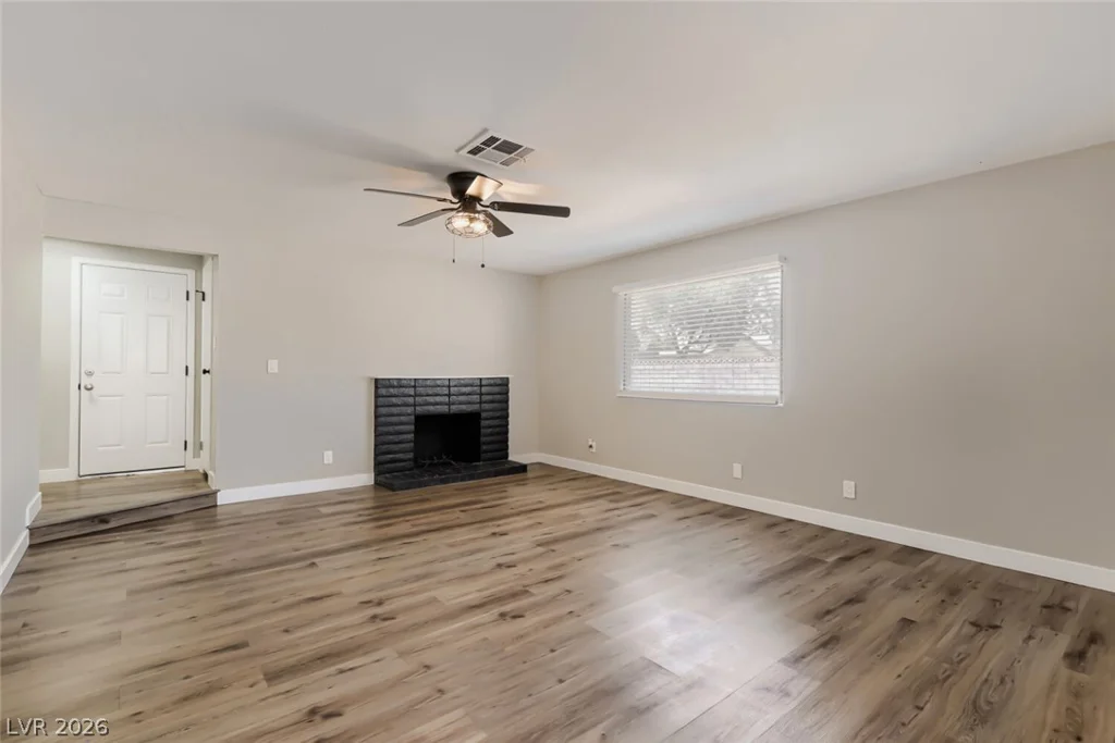 6401 Pawlow, Las Vegas, NV 89118
