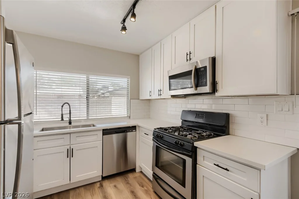 6401 Pawlow, Las Vegas, NV 89118